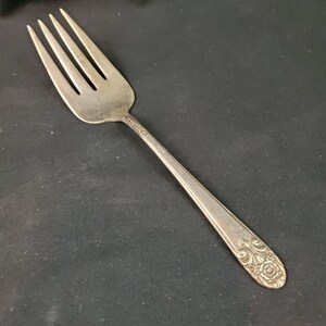 1954 International Silver Plate Melody Pattern 1 piece