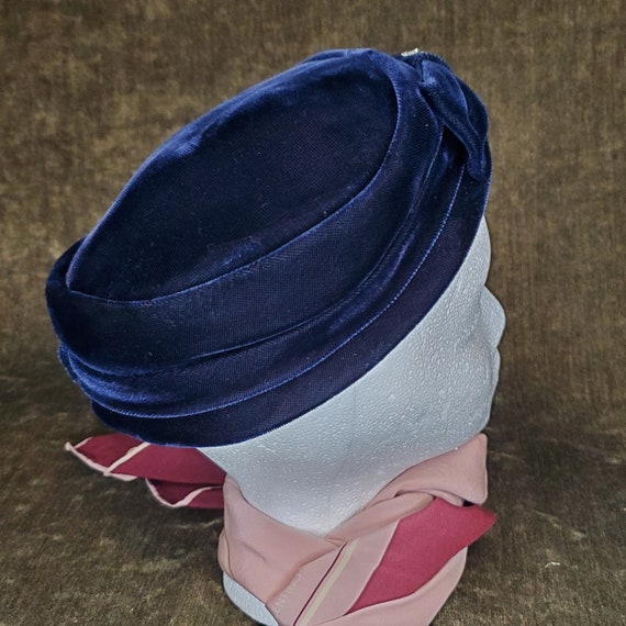 50s/60s Blue Velvet Hat With Bow And Clear Rhines… - image 3