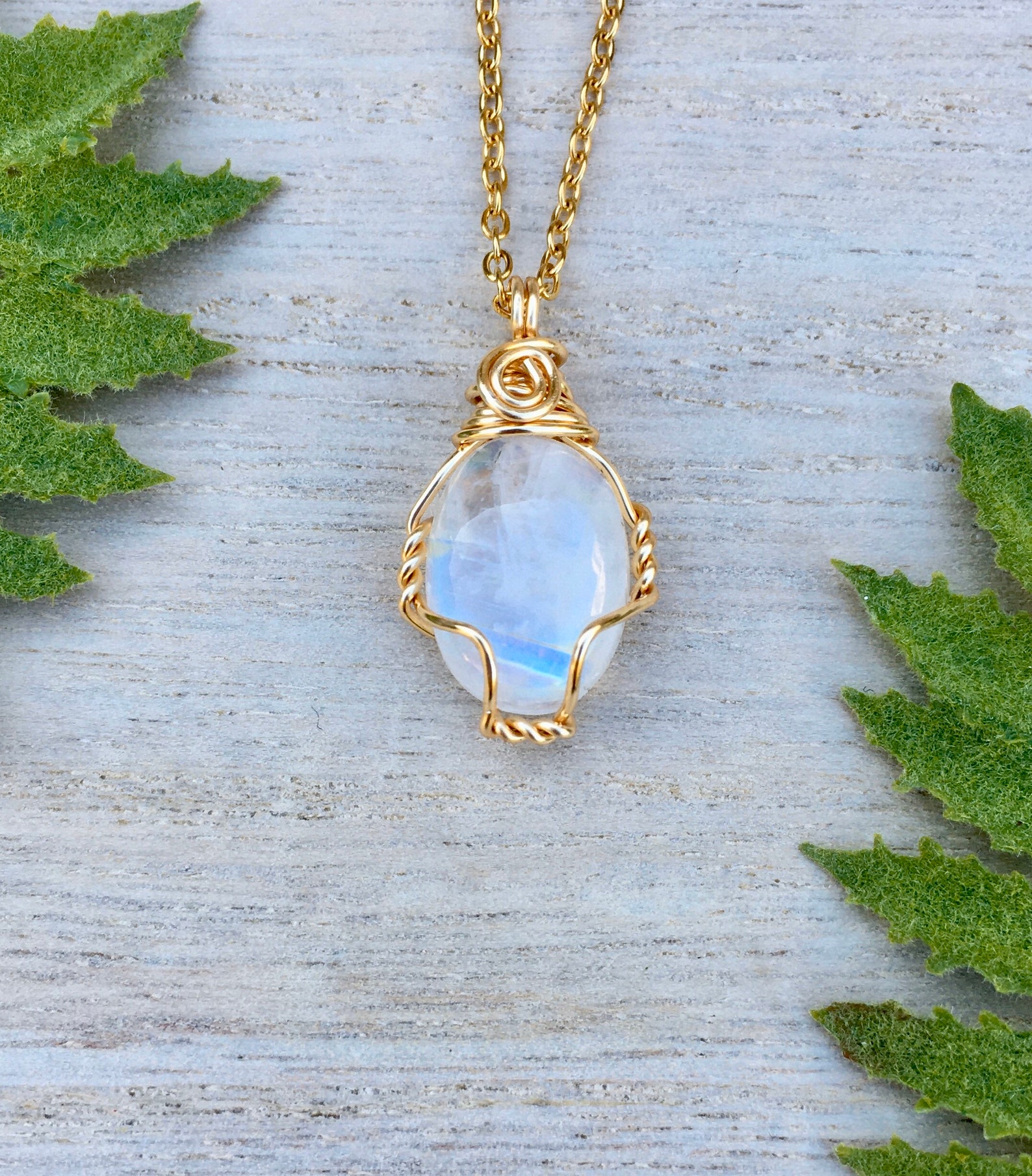 Moonstone Necklace Crystal Necklace Moonstone Jewelry Etsy