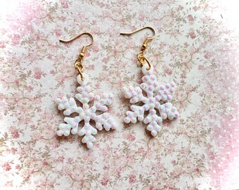 Sparkling Snowflake Dangle Earrings