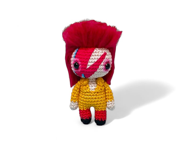 Bambola Glam Rock da 10 cm (4 pollici) con portachiavi opzionale immagine 2