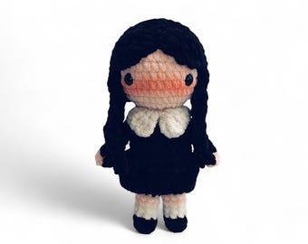 Gothic Amigurumi Art Doll – 20 cm (8 in) – Handmade – Original Design – Soft Crochet Doll – Collectible Gift