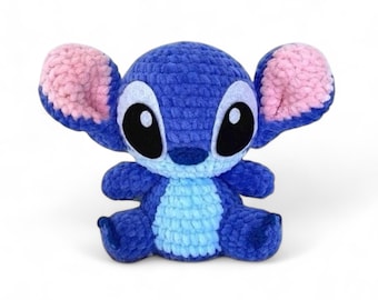 Kawaii Alien Plush Doll – Blue or Pink or Set – Handmade Amigurumi Plushie – 20 cm (8 in) – Cute Crochet Alien