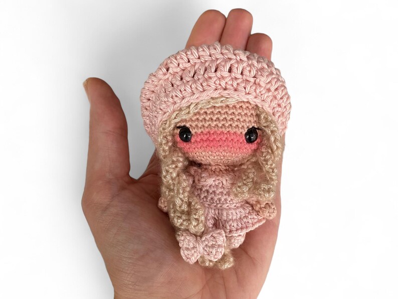 Mini bambola Chibi Bella rosa da 10 cm (4 pollici) con opzione portachiavi Without hook