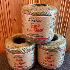 Kavel van 3 J&P Coats gebreide cro-glansgaren in mes Selderij
