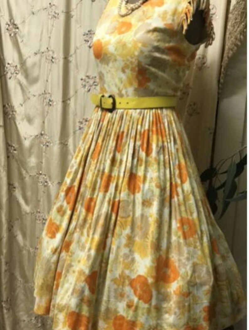 Vintage1950/'sOrange and beigefloralParty dressSize 10-12