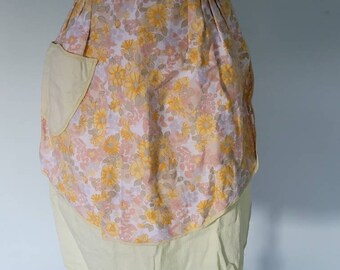 Vintage/1960's/Floral Half/Apron