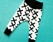 Monochrome Cross Leggings age 6-9 months, organic baby leggings, modern baby, unisex leggings, unisex baby clothing