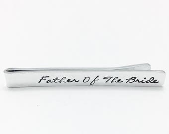 Father of the bride tie bar clip, custom mens wedding favour, wedding party keepsake, hand stamped tie slide, personalised tie bar for dad