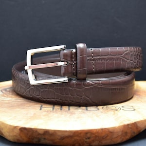 Taylor and Wright Classic Mens Coated Leather Belt Brown Size M (34&quot;-38&quot;)