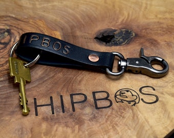 Llavero de cuero hecho a mano HipBos, llavero con anilla para llaves, color negro