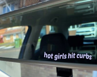 Hot Girls Hit Curbs Adesivo per specchio auto / Decalcomania carina / Decalcomania in vinile / Adesivo divertente