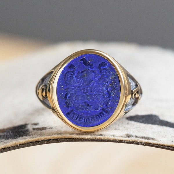 Tiemann Custom Coat of Arms Ring, Solid Gold Lapis Ring, Custom Family Crest Ring, Engraved Agate Signet, Man Lapis Signet, Man Family Ring