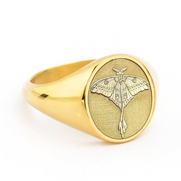 14K Gold Moth Signet Ring, Personalized Moth Ring, Dainty Moon Moth Signet Ring, Luna Moth Gold Signet Ring, Animal Engraved 14K Gold Ring