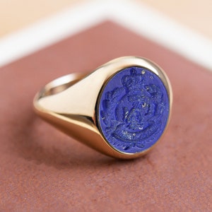 Lapis Coat of Arms Signet Ring: Custom Engraved Gold Family Crest