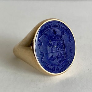 Handmade Lapis Lazuli Family Crest Signet Ring: Custom Gold Emblem