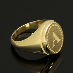 Anillo de sello de oro, anillo de meñique personalizado, anillo de oro macizo, anillo de oro con inicial, anillo de sello, anillo de sello familiar, regalo para esposo, anillo de meñique con letra