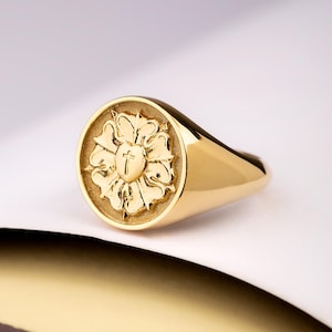 Anillo de sello Luther Rose de oro de 14 quilates: Joyería cristiana personalizada