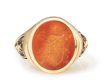 Carnelian Chevalier Signet, Carnelian Family Crest Ring, Solid Gold Coat of Arm Ring, Engraved Carnelian Stone, Heraldry Carnelian Ring