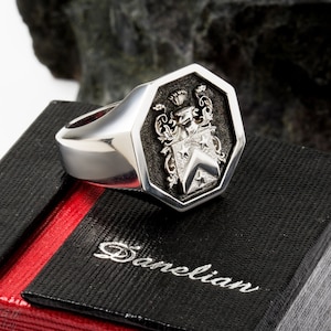Mens Family Crest Ring Etsy Singapore