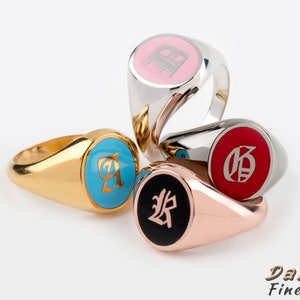 Anillo con sello de oro, anillo con letra PERSONALIZADO, anillo con sello de esmalte, anillo hecho a medida, regalo para hombre, anillo de esmalte, anillo para el meñique, anillo con sello de regalo, anillo para esposo