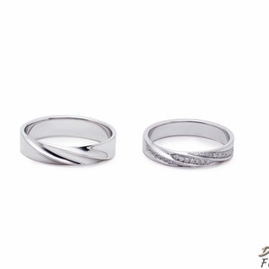 Mobius Diamond Wedding Ring Set: Solid White Gold Couple Bands