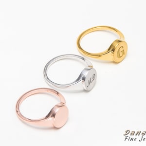 Signet Ring Woman, Rose Gold Pinky Ring, Solid Gold Pinky, Monogram letter Ring, Chevalier Ring Women, Engraved Pinky Ring, Pinky Ring Wome