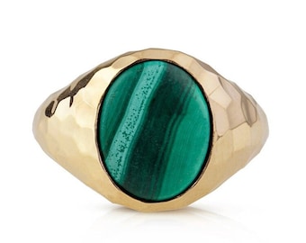 Gold Malachite Signet Ring, Statement Ring, Green Stone Signet Ring, Hammered Signet Ring, Malachite Ring, Man Signet Ring, Gold Pinky Ring