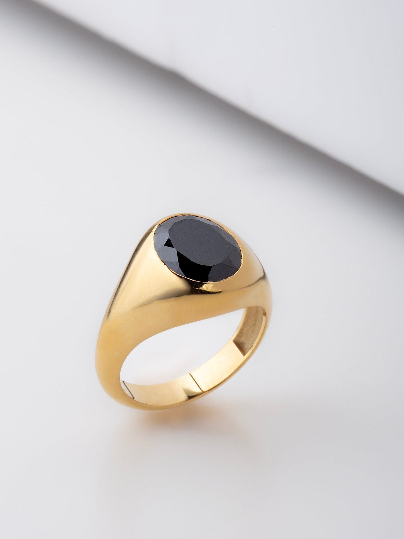 14K Gold Oval Cut Shiny CZ Onyx Signet Ring For Men