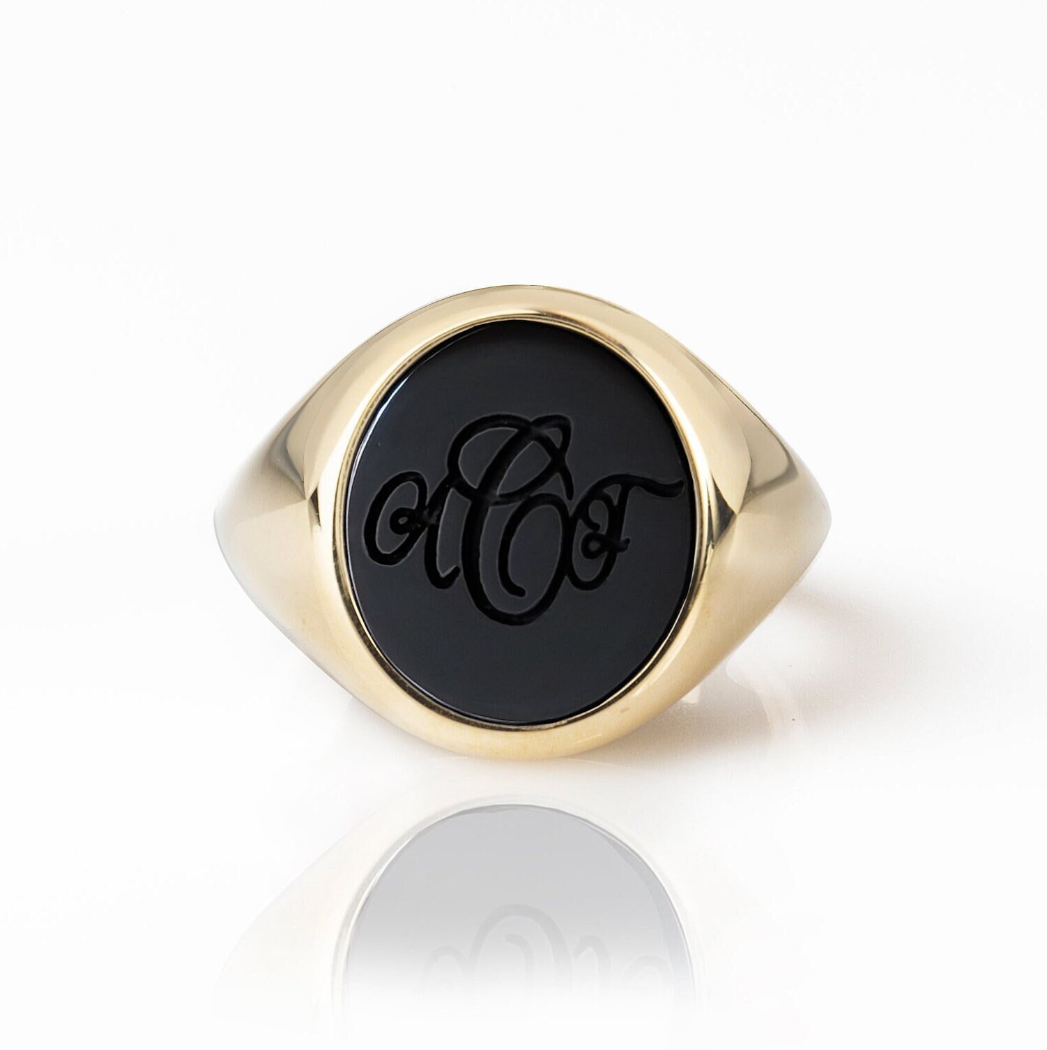 Louis Vuitton® Monogram Signet Ring  Louis vuitton, Signet ring, Men's  fashion jewelry