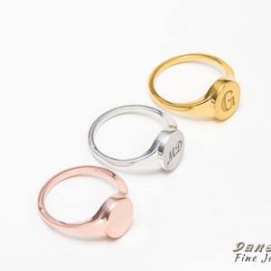 Women Signet Ring, Signet Ring, Solid Gold Pinky, Monogram letter Ring, Chevalier Ring Women, Engraved Pinky Ring, Pinky Ring Women, Letter