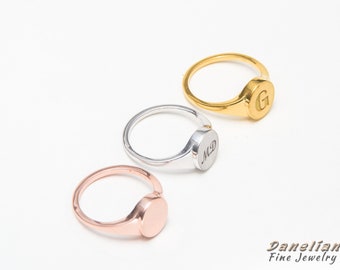 Women Signet Ring, Signet Ring, Solid Gold Pinky, Monogram letter Ring, Chevalier Ring Women, Engraved Pinky Ring, Pinky Ring Women, Letter