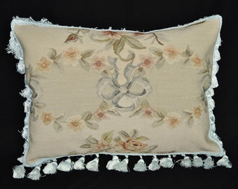 Cubierta de almohada de tapiz Aubusson de lana tejida a mano, vintage hecho a mano beige floral rosas cinta corona guirnalda cubierta de cojín 17x23 pulgadas