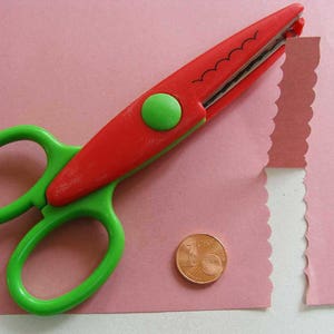 Ciseaux cranteurs fantaisie découpe papier fantaisie Modèle au choix Scrapbooking Loisirs créatifs Mod1