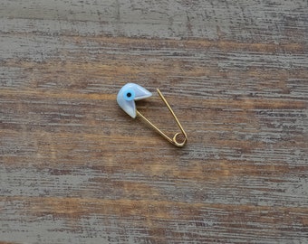 3/4&#39;&#39; Gold Safety Pin Evil Eye Small Earring in 9K 14K 18K
