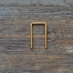 Boucles d'oreilles modernes en forme de fer à cheval en forme de fer à cheval ouvert minimaliste à enfileur ouvert pour elle 1/2 pouces