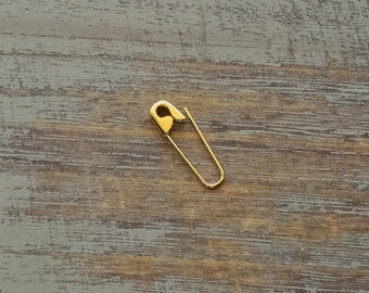 14K Yellow Gold Safety Pin Hoop Earring 3/4''