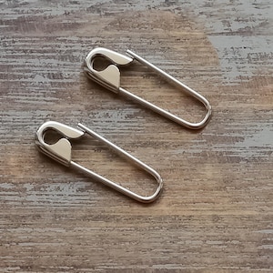 Orecchini a cerchio con spilla di sicurezza in oro bianco 14K da 3/4'' (coppia)