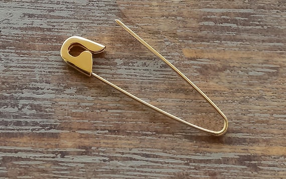 How many solidarity safety pins have been sold on ?