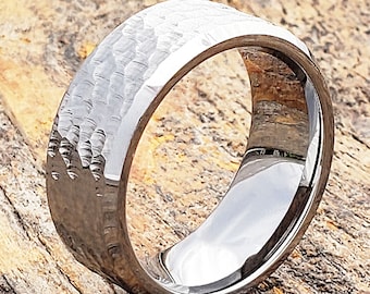Anillo de carburo de tungsteno martillado, alianza biselada de 9 mm, personalizada