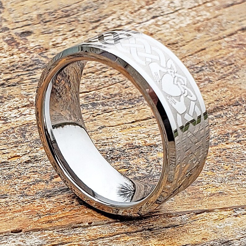 Claddagh Ring Celtic Friendship Ring Heart Ring Anniversary Etsy