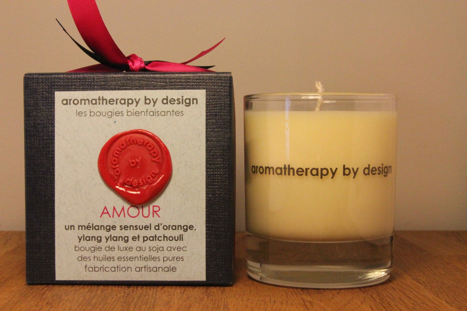 Handpoured Luxury Soy Wax Aromatherapy Candle 150G/30H. Bougie Fait A La Main avec Cire de Soja et L