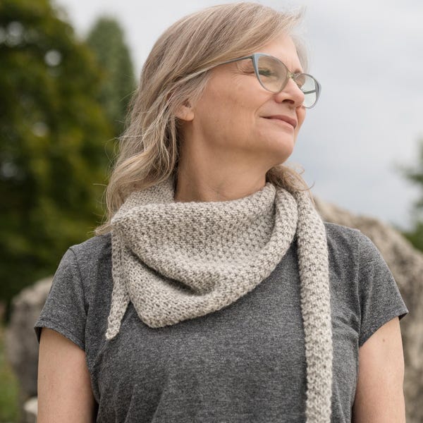 Purl Dust Triangle Scarf Knitting Pattern
