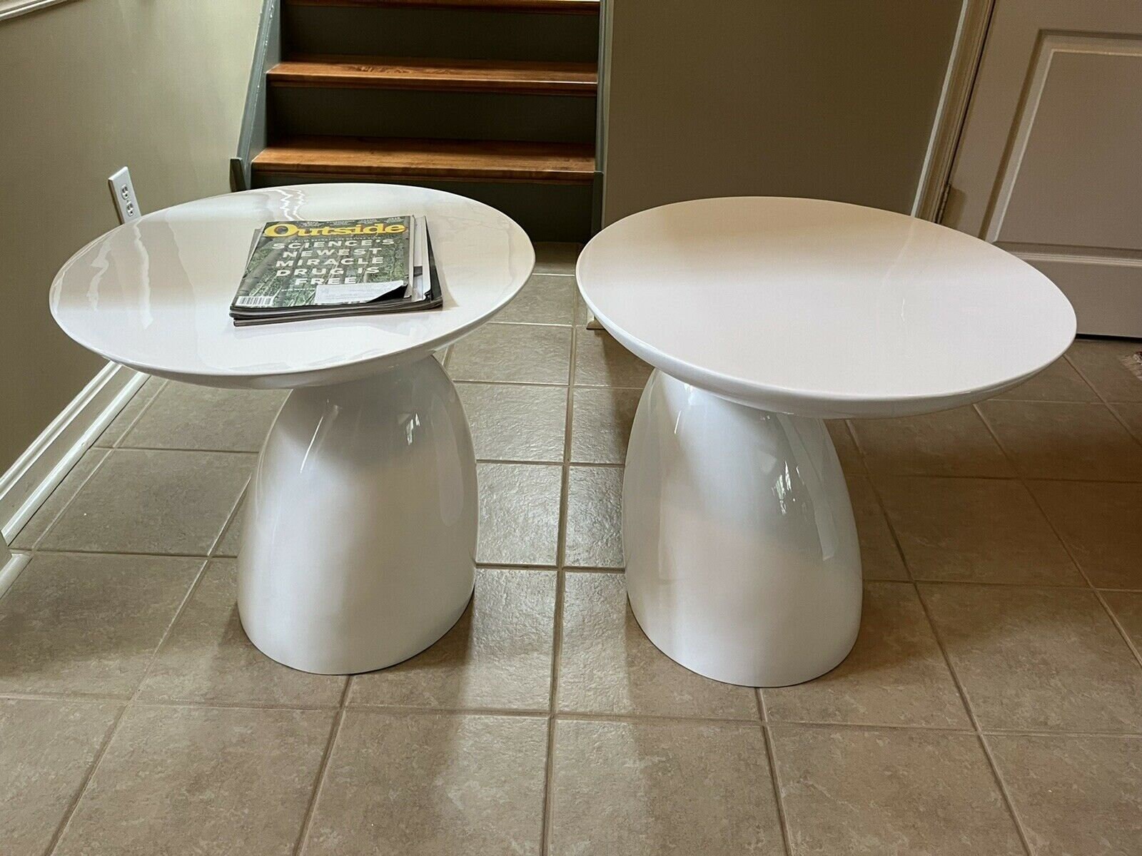 Pair of MCM Small Parabel Table by Eero Aarnio in White Fiberglass ...