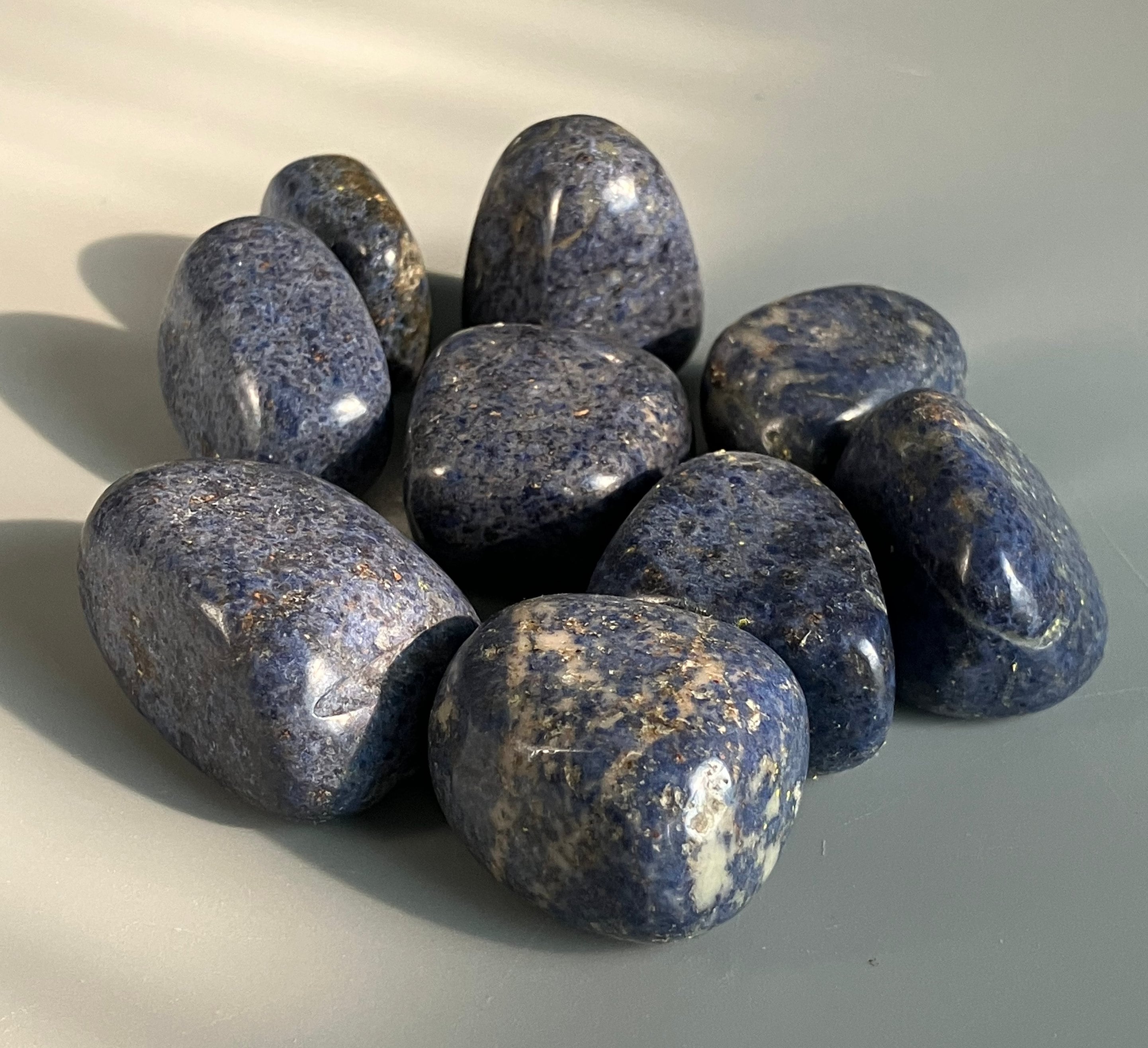 デュオモルチェライト ストーン、タンブル ブルー クォーツ 0.5-1