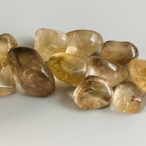 Natural Citrine, Tumbled Stone (.5-1 inch)