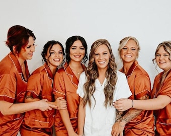 Sets of Pajamas, Personalized Silky Satin Bridesmaid Pajama Set, Bridal Party PJs, Bridesmaid Gift
