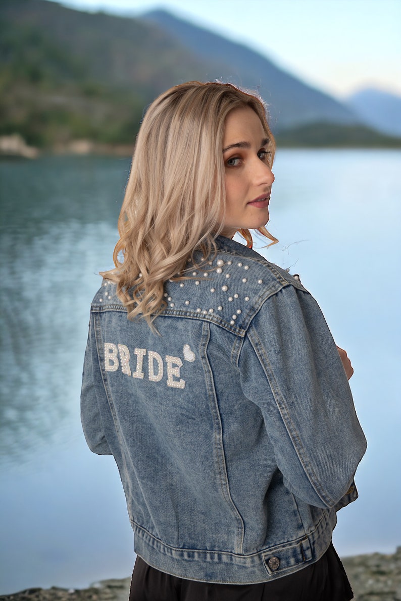 Bride Denim Jacket with Customization, Pearl Denim Jacket, Custom Personalized Jacket, Wedding Gifts, Bride Jacket, Customized Bridal Gift zdjęcie 9