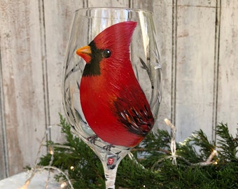 Verre à vin de Noël peint à la main, cadeau pour maman, cadeau cardinal de Noël, cadeau pour couple, cadeau d'anniversaire, cadeau pour la famille, cadeau cardinal