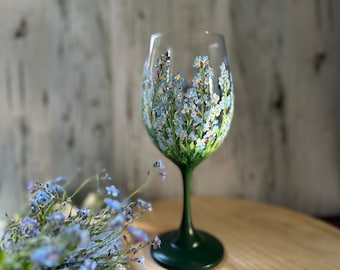 Hand-Painted Forget Me Not Wine Glass: Personalized Floral Gift